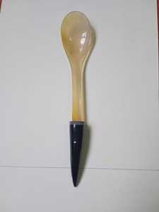 Ensemble de cuillères jetables de luxe en corne de buffle argentées et dorées pour les fêtes à domicile - Product Image 3