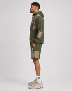 Conjunto corto cortavientos OEM para hombre, chaqueta y pantalones cortos ligeros y transpirables, ropa de calle informal de verano, ropa deportiva para exteriores con personalización. - Product Image 2