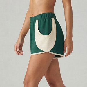 Shorts évasés modernes pour femmes avec taille haute élastique, style jambe large, tissu doux extensible, décontracté, pour l'entraînement, mode, vente en gros - Product Image 4