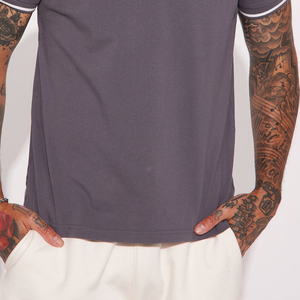 ออกแบบคุณภาพสูง คอเสื้อพับได้ ราคาโรงงานถูก ปี 2026 / เสื้อยืดลำลองผู้ชาย ผ้าเนื้อนุ่ม ทนทาน - Product Image 5