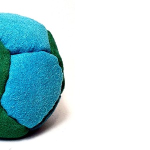 NEXT TECH INDUSTRIES NTI-HS-1109 Hacky Sacks, Pelotas de Fútbol de Gamuza Sintética de 2.5 Pulgadas, Diseño y Logotipo Personalizados - Product Image 2
