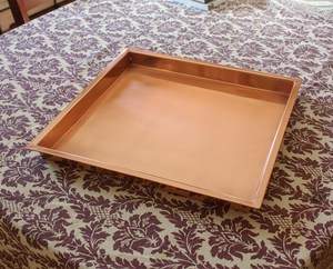 Bandeja de Servir Cuadrada Elegante de Cobre Martillado de Alta Calidad para Bar, Hotel, Oficina, Reuniones y Bandeja de Cobre con Acabado Antiguo - Product Image 1