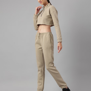 Ensemble de survêtement 2 pièces personnalisé pour femme : sweat à capuche court zippé et pantalon en velours respirant - Product Image 3