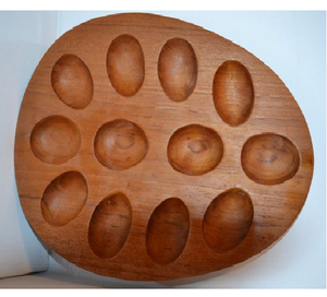 Plato Redondo de Madera para Servir Huevos Rellenos, con 12 Orificios Tallados, Madera Natural Marrón, Plato Dividido - Product Image 6