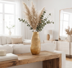 Florero Metálico Dorado con Círculos Concéntricos, Pieza Premium Hecha a Mano para Bodas, Celebraciones, Decoración del Hogar y Regalos - Product Image 4