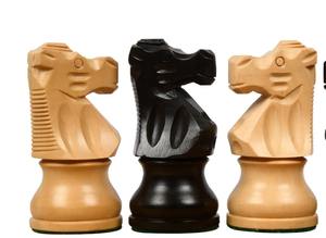 Pièces d'échecs Lardy de reproduction premium, ébène et bois de buxus, style Staunton, roi de 3,75 pouces, au meilleur prix - Product Image 2