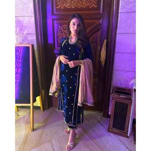 Conjunto de Top y Pantalón de Diseñador para Mujer con Dupatta para Fiestas - Product Image 4