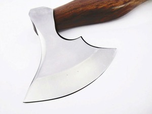 Hacha Tomahawk Forjada a Mano de BA Enterprises, Hoja de Acero con Alto Contenido de Carbono, Mango de Madera, Herramienta de Supervivencia, Carpintería, Jardinería y Poda 1 - Product Image 5