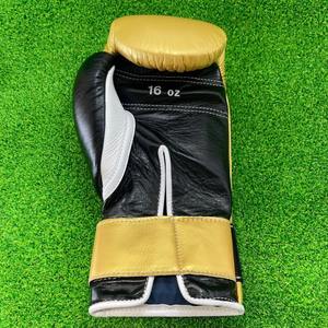 Gants de boxe Muay Thai en cuir de vachette véritable avec logo personnalisé de qualité supérieure, nouveau modèle avec sangles de maintien, pour le sparring - Product Image 6