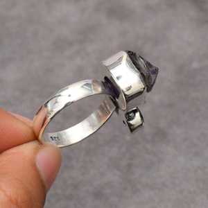 Anillo de Amatista en Bruto Hecho a Mano con Plata de Ley 925, Joyería con Piedras Preciosas, Anillo Único y Elegante, Regalo para Mujeres y Niñas - Product Image 6