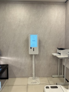 Bodydot BDF1000 Analyseur de santé corporelle intelligent alimenté par l'IA, cadre en alliage d'aluminium flexible, suivi de la posture corporelle complète non pliable - Product Image 1