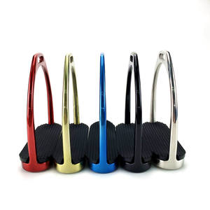 Estribos de aluminio azules con tacos metálicos y almohadilla de goma para equitación. Estribos duraderos para montar a caballo. - Product Image 6