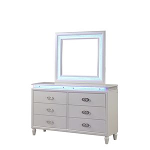 Prodotto per trucco da cassettone bianco latte - Product Image 1