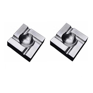 Cendrier compact en métal de poche avec couvercle rabattable, boîtier durable et conception anti-fuite pour les voyages et l'utilisation en extérieur - Product Image 6