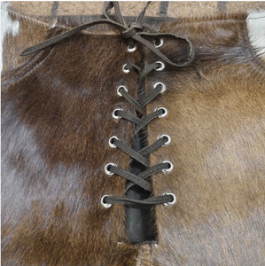 Shorts en fourrure tissée écologique à imprimé vache taille haute avec laçage sur le devant, style bohème pour femme - Product Image 2