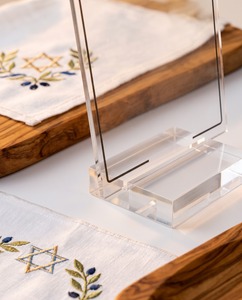 Meilleures ventes : Support en acrylique 11x7 pouces pour Birkat Habayit hébreu, modèle en plastique, emballage cadeau, artisanat sur le thème de l'ange pour la maison - Product Image 1