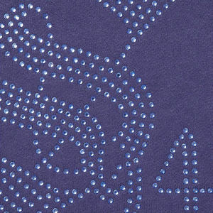 Sudadera con pedrería de alta gama con brillo brillante, tela cálida y cómoda, perfecta para amantes del streetwear y las tendencias de moda. - Product Image 6