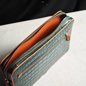 กระเป๋าคลัทช์ทำมือแบบทันสมัยสำหรับผู้ชายกระเป๋าคลัทช์หนังหรูหรากระเป๋าคลัทช์ครบรอบหนังจระเข้ผู้ชายคุณภาพสูง - Product Image 1