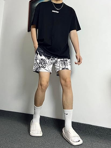 Shorts en jean taille haute pour homme, style hip-hop, avec patch brodé et strass en cristal, effet usé, par Glory Street Designer - Product Image 2