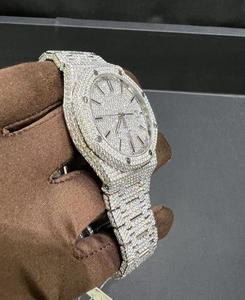 Montre de luxe sertie de diamants, testée au diamant testeur, clarté VVS, montre-bracelet la plus vendue, montre tendance, meilleure qualité et prix. - Product Image 2