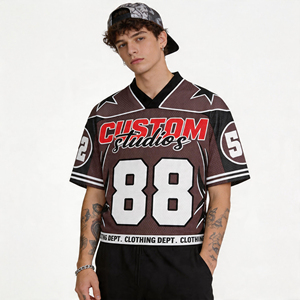 เสื้อยืดเจอร์ซีย์ฟุตบอลอเมริกันสไตล์วินเทจสตรีทแวร์ทรงปกติ พิมพ์ลายแบบซับลิเมชั่น ผ้าตาข่าย ยูนิเซ็กส์ 100% - Product Image 3