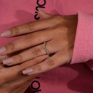 แหวนแต่งงานเพชรเพาะเลี้ยงทรงโค้งสำหรับผู้หญิง แหวนเรียบหรูแบบซ้อนได้ แหวนคู่รักสำหรับวันครบรอบ ทองคำแท้ 14K พร้อมใบรับรอง IGI - Product Image 6