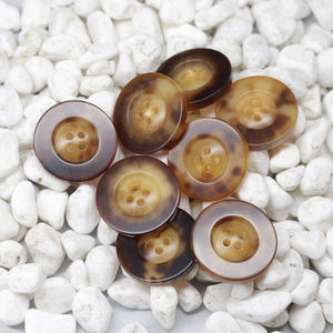Boutons de Trench-Coat Classiques Ronds à 4 Trous en Corne de Buffle de Haute Qualité, Couleur Café, pour Manteaux en Cachemire – En Stock - Product Image 6