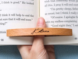 Soporte de Anillo para el Dedo para Leer Libros, Sujetador de Dedos de Madera - Product Image 2