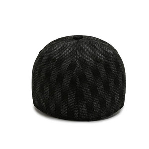 Gorras de Béisbol Personalizadas Premium, Nuevo Fabricante en Pakistán que Ofrece Gorras Unisex Súper Suaves y Cómodas con el Último Diseño para Hombre - Product Image 4