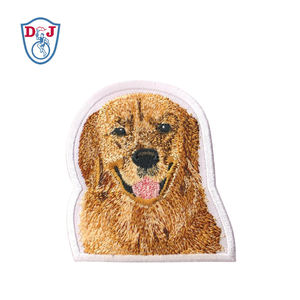 Parches Bordados Termoadhesivos Personalizados con Diseño de Perro GOLDEN RETRIEVER - Product Image 1