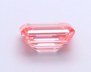 Diamant rose vif fantaisie taille émeraude de 2,05 carats, cultivé en laboratoire CVD, clarté VS1, polissage excellent, pierre libre pour bijoux personnalisés - Product Image 3