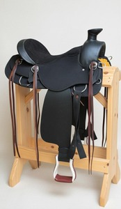 Selle en cuir de qualité export, style western, avec siège profond et confortable, robuste pour la pratique de l'équitation, disponible à un prix raisonnable - Product Image 4