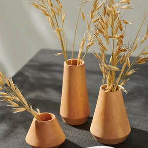 Jarrón de Madera de Teca y Cedro Antiguo Hecho a Mano de Primera Calidad - Diseño Moderno con Forma Personalizable para Decoración Navideña - Product Image 1