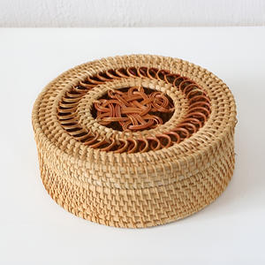 Cajas de almacenamiento ecológicas estilo boho, hechas a mano, con tapa de ratán, las más vendidas. - Product Image 3