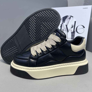 Nuevos zapatos deportivos informales de verano para hombre que aumentan la altura, zapatos de skate de suela plana modernos y versátiles, modernos y a la moda. - Product Image 5