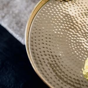 Soporte de Lujo para Tartas de Latón y Madera – Base Redonda Hecha a Mano para Exhibición de Postres, Pasteles y Productos de Panadería - Product Image 3