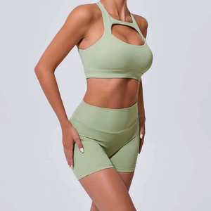 Conjunto de yoga con estampado floral sexy para mujer, chaleco y pantalones cortos con tirantes anchos y cintura elástica transpirable, conjuntos de yoga de 2 piezas para verano - Product Image 5
