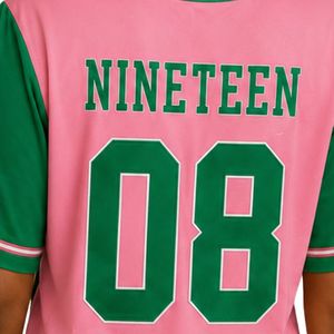 Camiseta Deportiva Rosa Verde Estilo Jersey de Béisbol con Botones al Frente, Gráfico de Escudo Bordado y Manga Corta - Product Image 5
