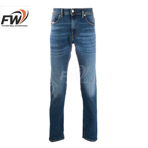 Artículo en Oferta: Jeans para Hombre, Clásicos de Mezclilla con 5 Bolsillos, Cinturón, Transpirables, Cómodos, Fáciles de Cuidar, Elásticos, Precio al por Mayor - Product Image 1