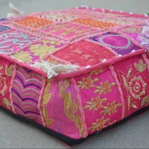 Cojines de suelo bohemios Funda de cojín decorativa Sari Patchwork Cojín - Product Image 1