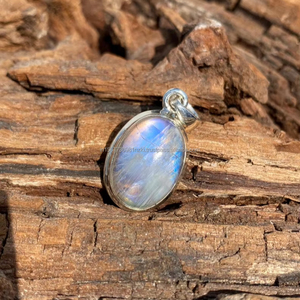 Colgante de Plata de Ley 925, piedra preciosa lunar, joyería de plata hecha a mano, colgante de alineación de Chakra para collares para regalo - Product Image 1