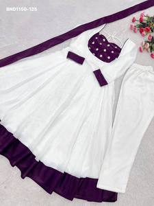 Colección de Kurti-Pantalón-Dupatta Anarkali de Diseño Elegante en Seda con Bordado de Lentejuelas y Mangas Largas, Proveedor Indio - Product Image 3