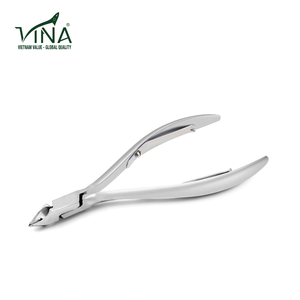 Cortacutículas VNC 01 OEM de acero inoxidable, proveedor vietnamita de herramientas profesionales para uñas personalizadas. - Product Image 3