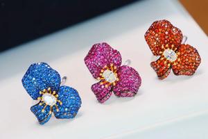 Joyería de mujer Moda flor forma Micro Pave ajuste Cubic Zirconia 925 anillo de cóctel de plata esterlina para la venta - Product Image 2