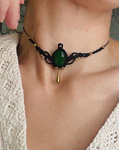 Collar de Gema Verde Tejido Artesanal, Collar de Cuentas de Macramé Hecho a Mano, Joyería Boho de Lujo, Buda Clásico, Bola de Bambú - Product Image 2