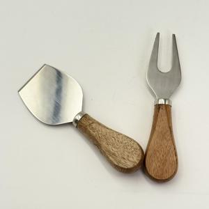 Ensemble professionnel de 2 couteaux à fromage avec manche en bois, kit trancheur et fourchette en acier inoxydable pour plateau de charcuterie - Product Image 2