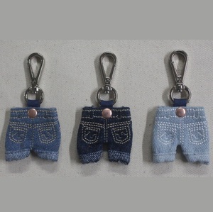 Llavero de Metal con Diseño de Jeans, Porta Llaves Pequeño Personalizado, Tela de Jeans Azul, Ecológico, Regalo Personalizado - Product Image 2