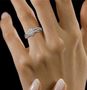 แหวนหมั้นเพชรทรงบริลเลียนต์เคลือบเงิน 18K แบบสั่งทำพิเศษ พร้อมใบรับรอง IGI วงแหวนแต่งงานทองคำขาว - Product Image 2