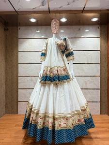 Purple Embroidered Lehenga Choli Silk Floor-Length Traditional Indian <b>Wedding</b> <b>Dress</b> <b>Women</b> Loose Fit All Seasons - Product Image 3