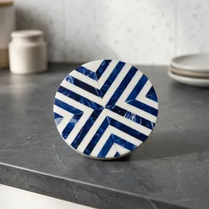 Posavasos de Resina Hecho a Mano, Azul y Blanco, con Incrustaciones Geométricas, Redondo, Protector Decorativo para Mesa, para Café, Té, Comedor, Decoración del Hogar - Product Image 6